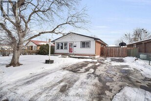 62 Wexford Ave in London, ON - Building Photo