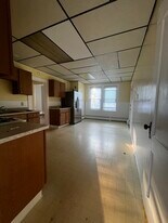 1510 Lenox Ave, Unit 1510 in Utica, NY - Building Photo