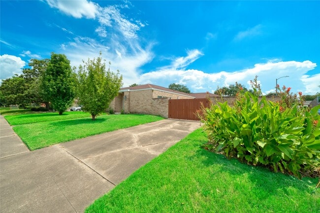 10919 Villa Lea Ln in Houston, TX - Building Photo - Building Photo
