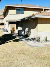 46917 CA-74 in Palm Desert, CA - Building Photo - Building Photo