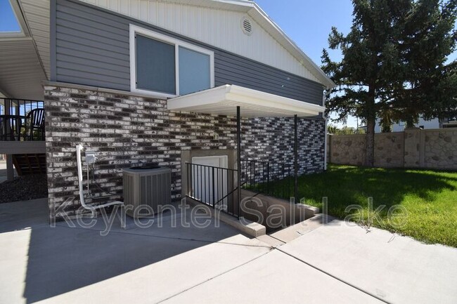 11168 S 1300 W in South Jordan, UT - Building Photo - Building Photo