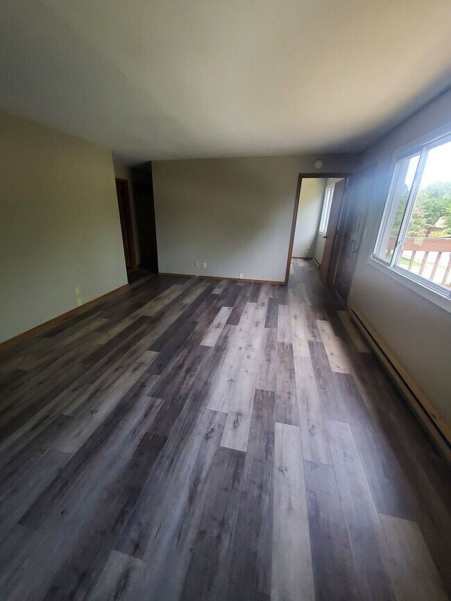 601 Hartridge Dr in Hartland, WI - Building Photo - Building Photo