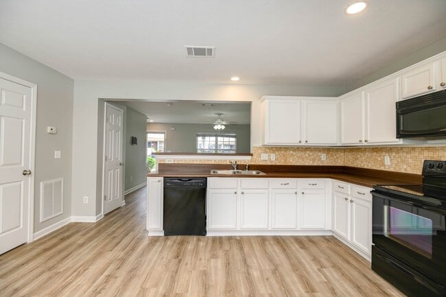 3009 Burnt Pine Dr in Smyrna, TN - Building Photo - Building Photo