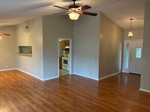 114 N Woodvalley Dr in Kingsland, GA - Building Photo - Building Photo