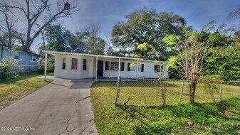 9172 11th Ave in Jacksonville, FL - Building Photo