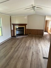 111 Forest Creek Ln in Bruceville, TX - Building Photo - Building Photo