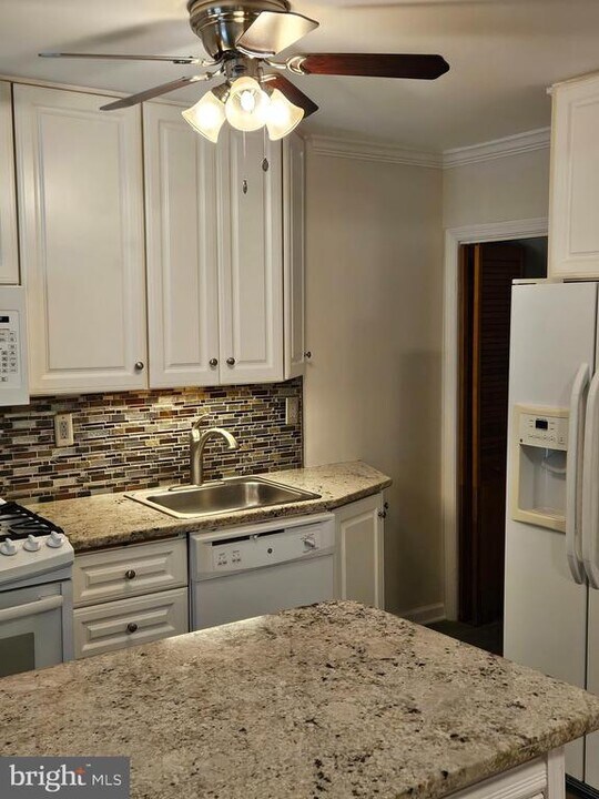 7267 Conley St in Baltimore, MD - Building Photo