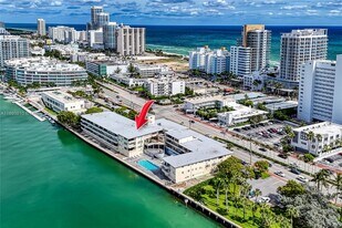 6484 Indian Creek Dr in Miami Beach, FL - Building Photo