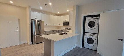 3801 Davie Blvd in Fort Lauderdale, FL - Building Photo - Building Photo