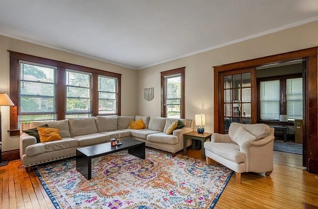 property at 521 2nd Ave