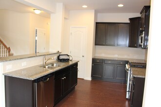 113 Foxborough Ln in Durham, NC - Building Photo - Building Photo