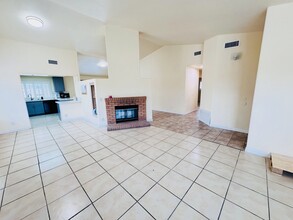 2498 Ross Ave in El Centro, CA - Building Photo - Building Photo
