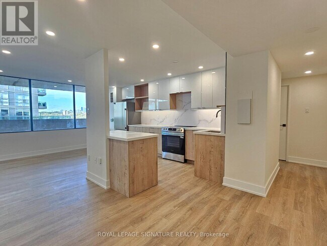 property at 720 Spadina Ave.
