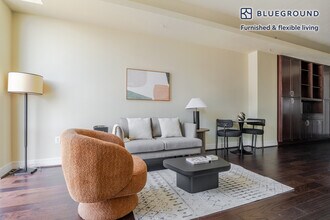 214 Barton Springs Rd in Austin, TX - Building Photo - Building Photo