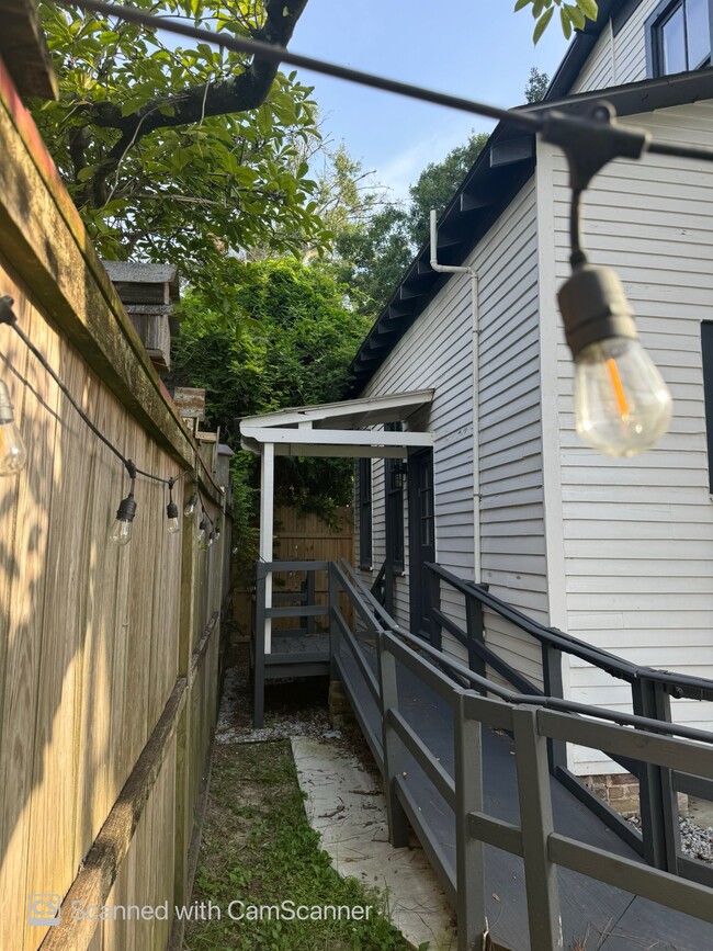 634 N 7th St, Unit B in Baton Rouge, LA - Building Photo - Building Photo