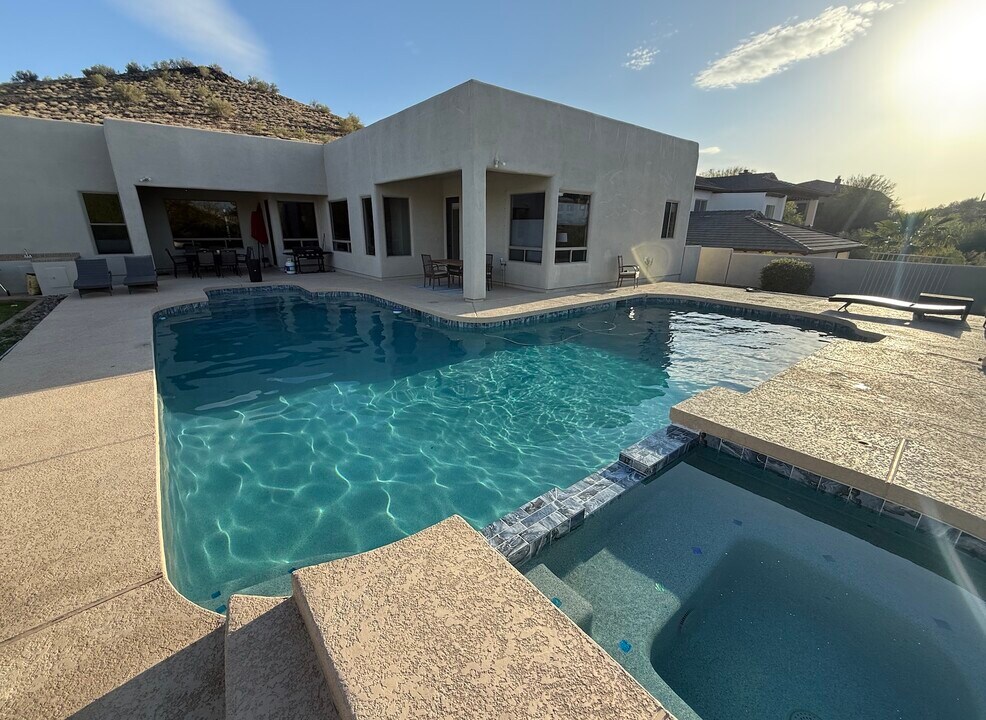 6128 W Alameda Rd in Glendale, AZ - Building Photo