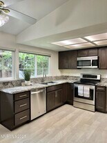 1965 Woodtrail Dr in Sparks, NV - Building Photo