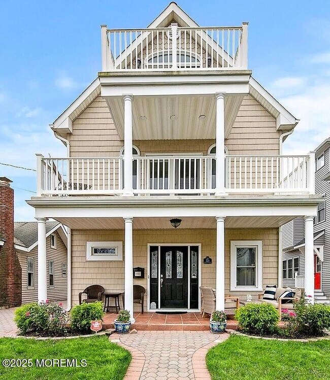 property at 221 16th Ave