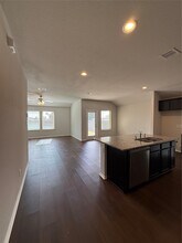 11335 Dawn Beach Ln in Conroe, TX - Building Photo - Building Photo