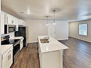 5008 Avion Ct in Oklahoma City, OK - Building Photo - Building Photo