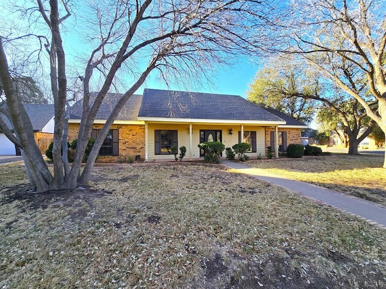 5423 Basswood Cir in Midland, TX - Building Photo