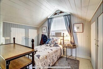 920 Gravenstein Ave, Unit ApartmentB in Sebastopol, CA - Building Photo - Building Photo