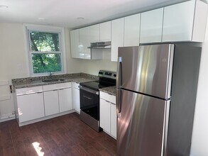 105 Red Mill Rd, Unit #2 in Cortlandt Manor, NY - Building Photo - Building Photo