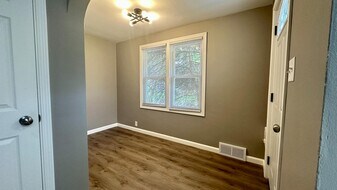 4951 N 36th St in Milwaukee, WI - Building Photo