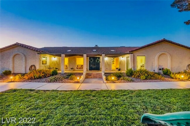 7940 Hickam Ave in Las Vegas, NV - Building Photo - Building Photo