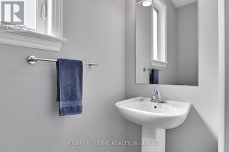 530 Muscari St in Ottawa, ON - Building Photo - Building Photo