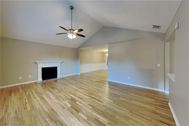 5539 Hopper Dr in Buford, GA - Building Photo - Building Photo