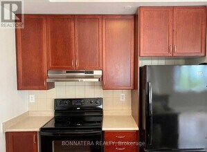 5150 Winston Churchill Blvd in Mississauga, ON - Building Photo - Building Photo