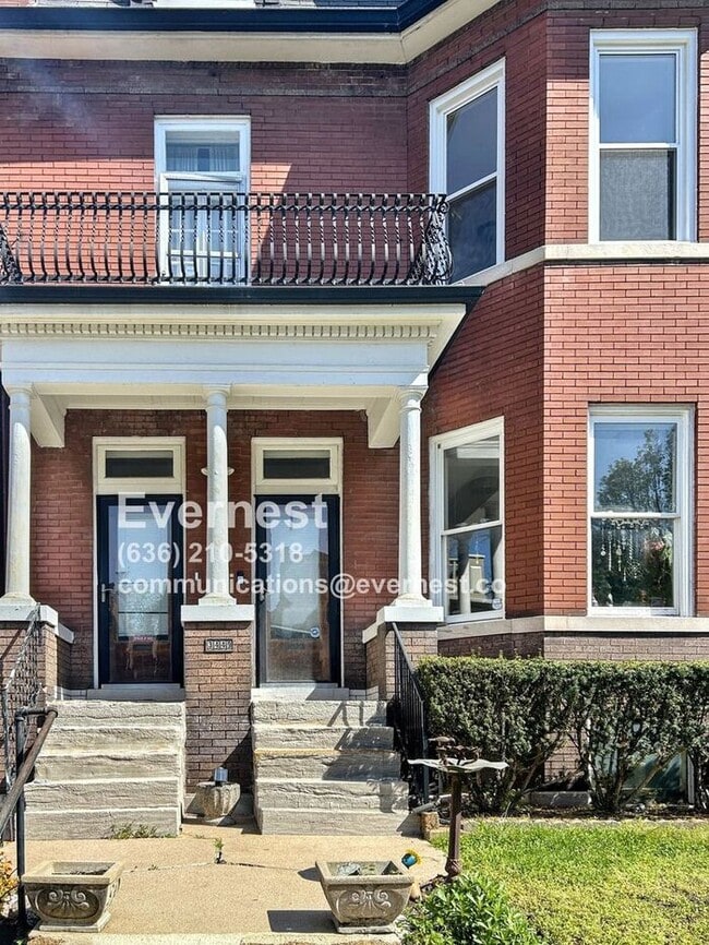 3449 Crittenden St in St. Louis, MO - Building Photo - Building Photo