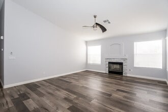 704 Colonnade Row Dr in North Las Vegas, NV - Building Photo - Building Photo