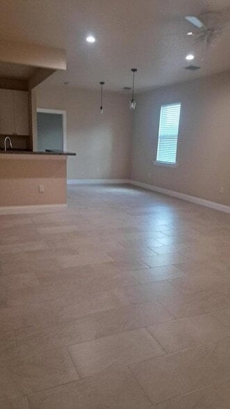 301 SE Bayview Terrace in Port St. Lucie, FL - Building Photo - Building Photo