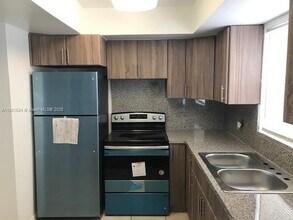 7858 Kimberly Blvd in North Lauderdale, FL - Building Photo - Building Photo