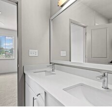 3368 S Biscay Way in Aurora, CO - Building Photo - Building Photo