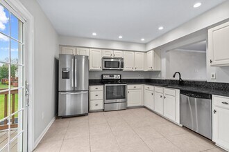 20 White Pine Ct in Cockeysville, MD - Building Photo - Building Photo