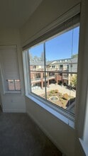 435 Sheridan Ave, Unit 302 in Palo Alto, CA - Building Photo - Building Photo