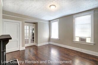 1211 E 33rd St in Savannah, GA - Foto de edificio - Building Photo
