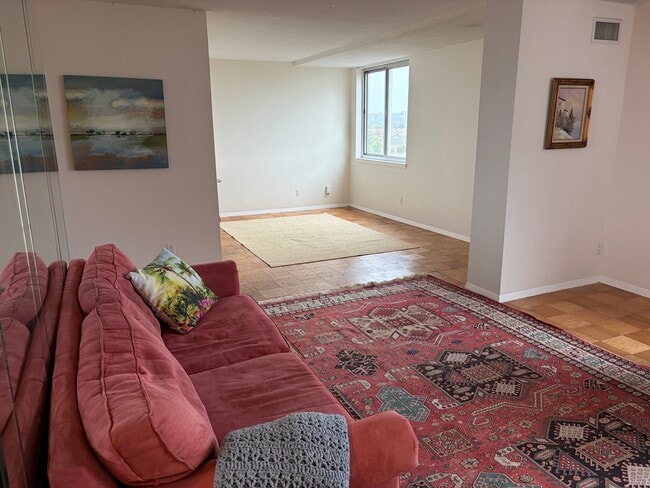 property at 501 Slaters Ln