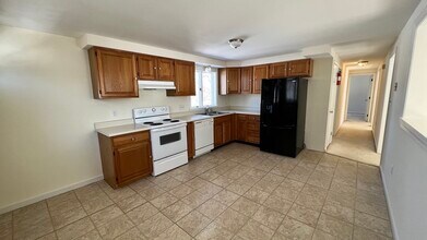21 Northboro St in Worcester, MA - Building Photo - Building Photo