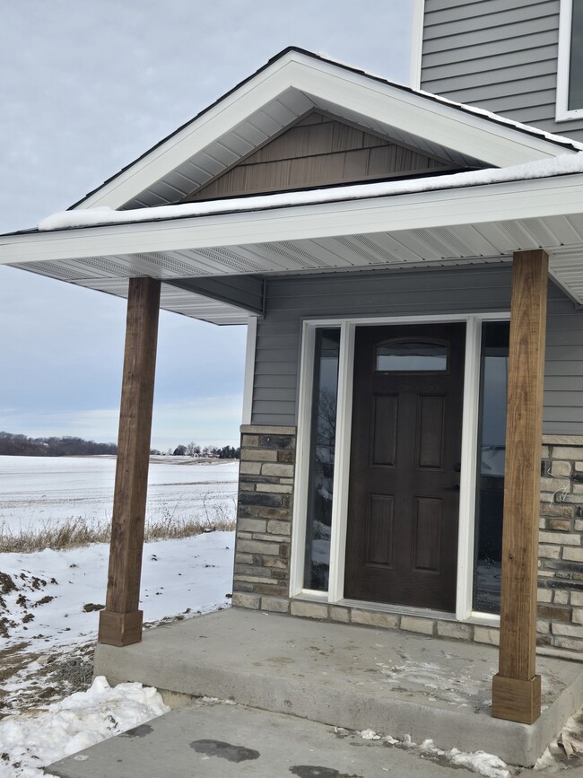 property at 402 Elizabeth Ln