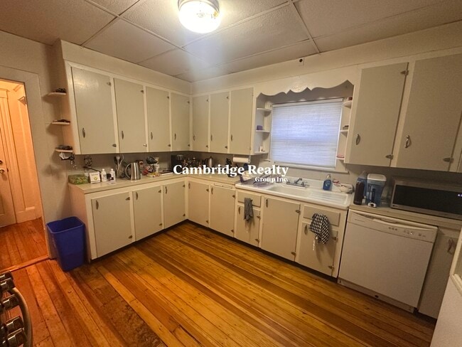 147 Willow Ave, Unit 3A in Somerville, MA - Building Photo - Building Photo