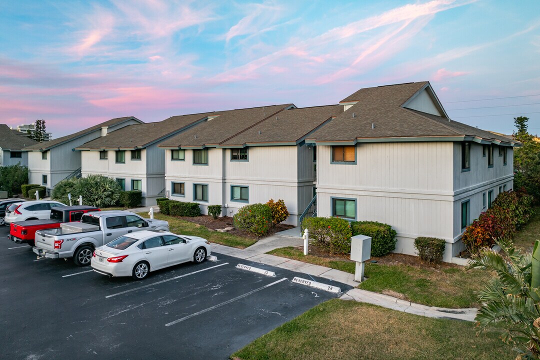 Sea Woods in New Smyrna Beach, FL - Building Photo