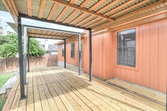 10833 Grand Teton Dr in Corpus Christi, TX - Building Photo - Building Photo