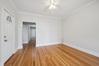 4847 W Hutchinson St in Chicago, IL - Building Photo - Building Photo