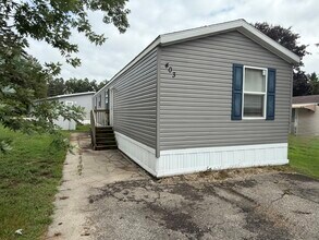 403 Steven A Ln in Battle Creek, MI - Building Photo - Building Photo