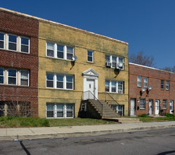 Kingman Flats in Washington, DC - Building Photo - Building Photo