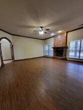 1204 Locust Dr in Blanchard, OK - Building Photo - Building Photo